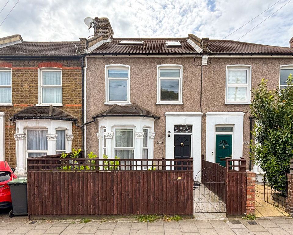 Property photo 2 of 19