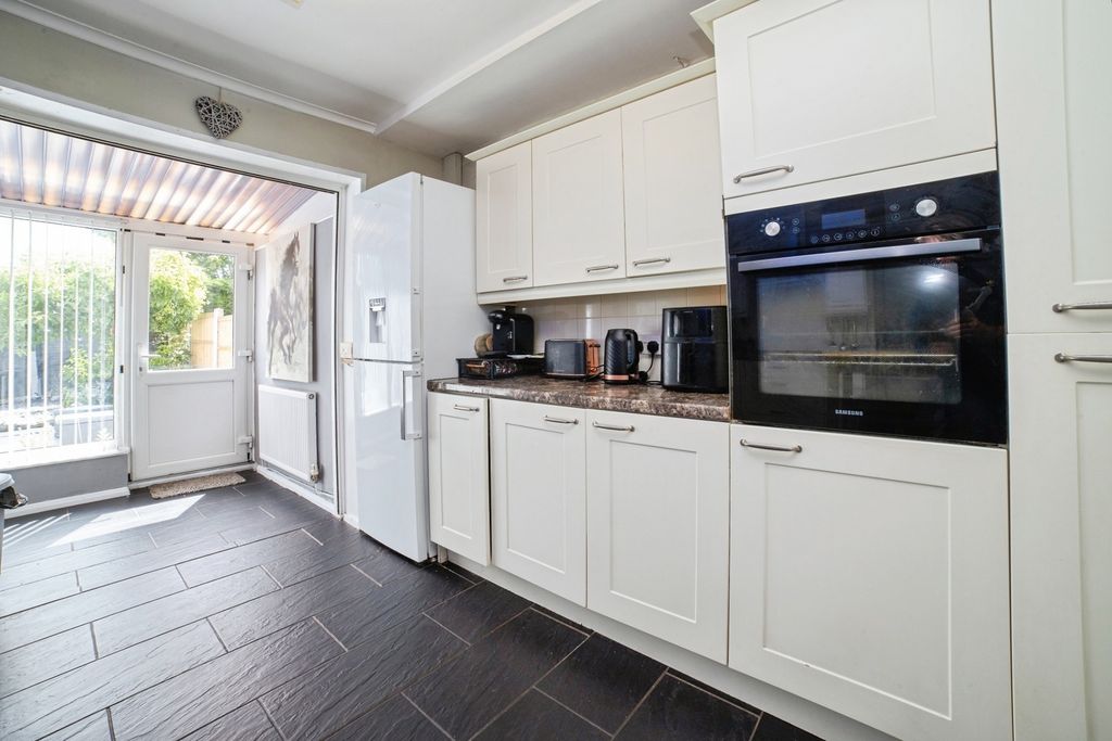 Property photo 2 of 19 Pbox-Img.Jpg