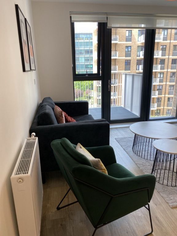 Property photo 2 of 19 0290B912-1976-4481-9d26-5827E94Db752