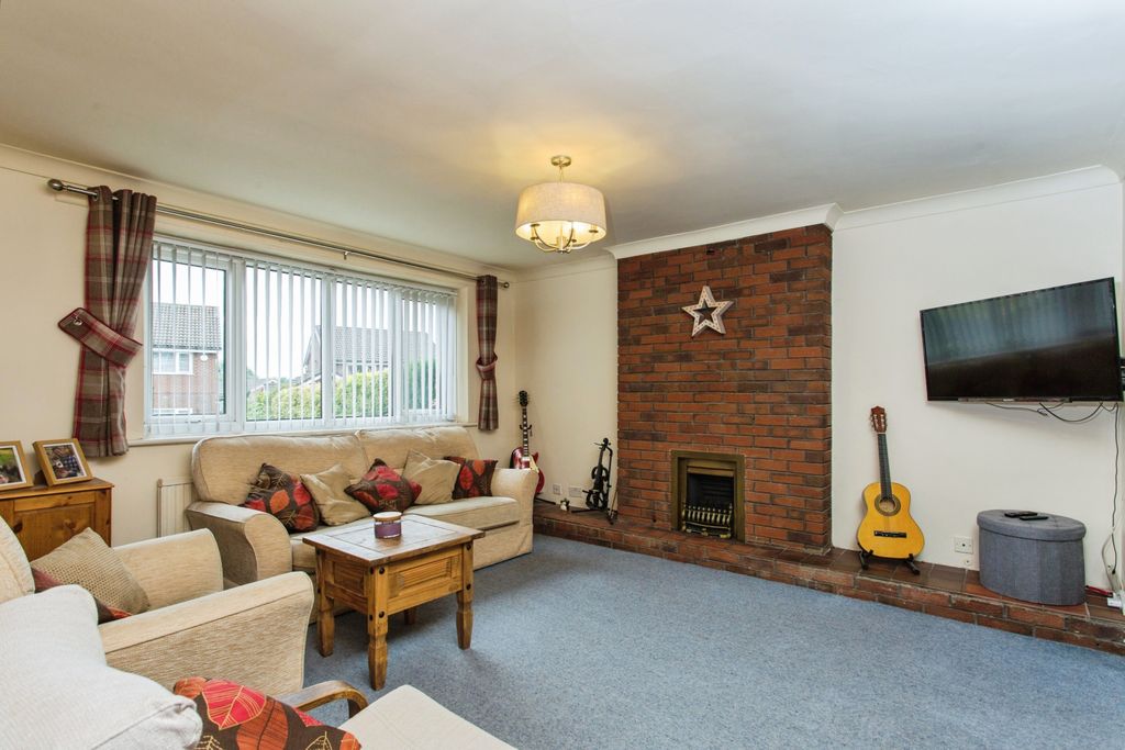 Property photo 3 of 15