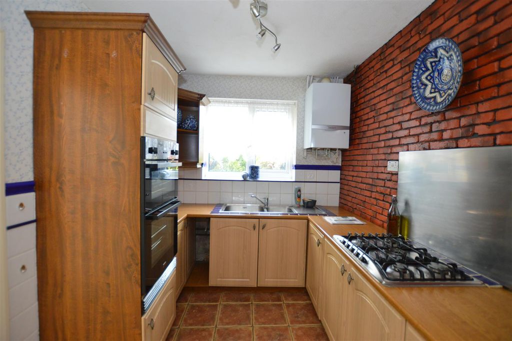 Property photo 2 of 14