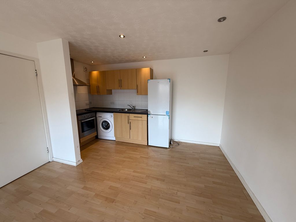 Property photo 3 of 6 Kitchen Area