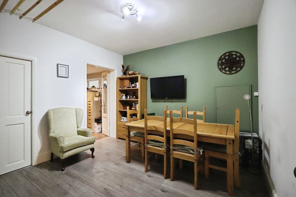 Additional image 4 of 4 bed semi-detached house for saleBranston Road, Burton-On-Trent DE14