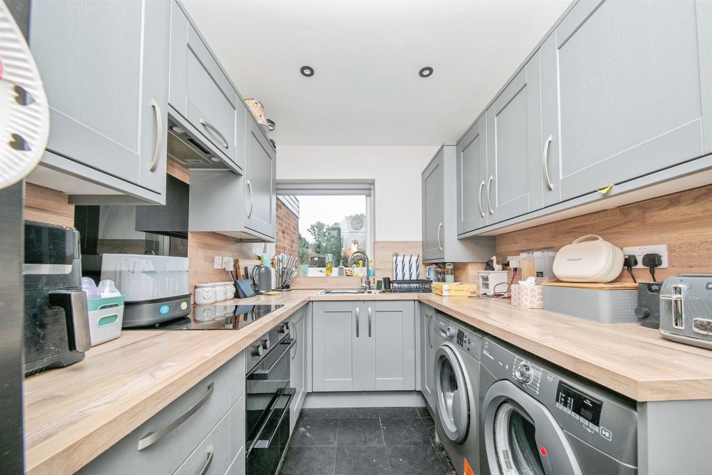 Property photo 2 of 17