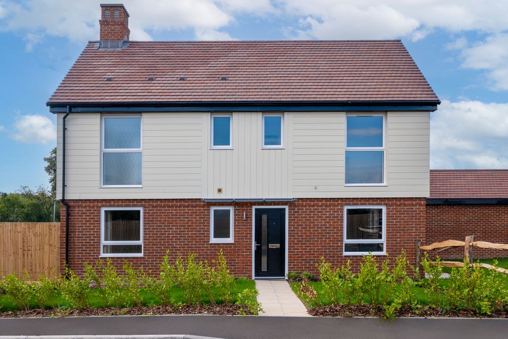 Property photo 1 of 9 External