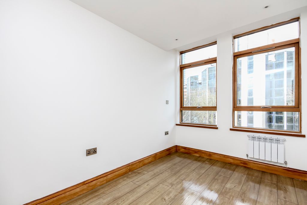 Property photo 3 of 5