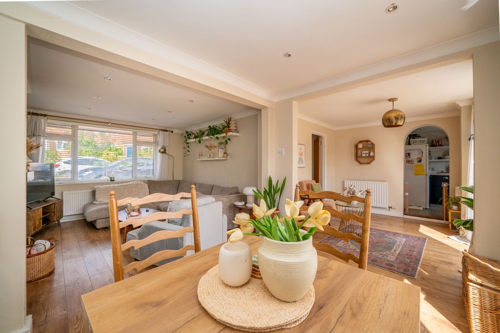 Property photo 3 of 14 34-Chaulden-Terrace-1011