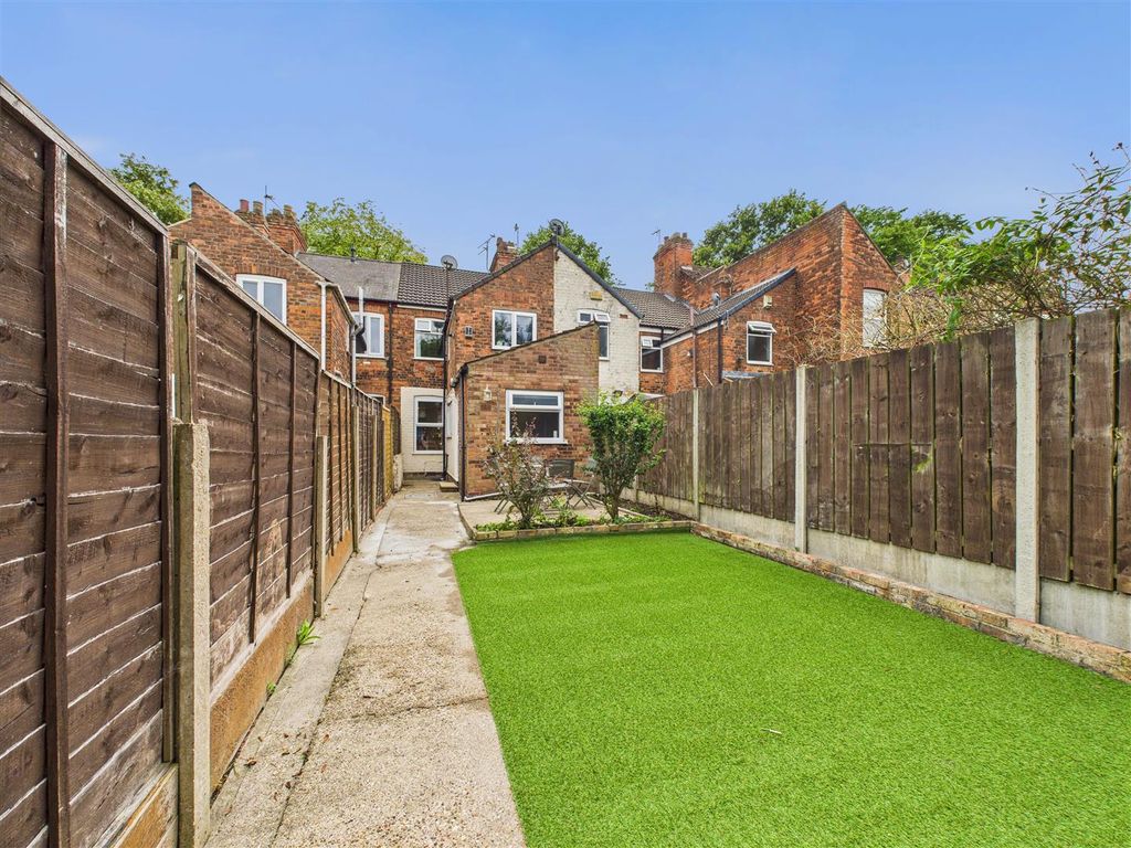 Property photo 1 of 12 Outside