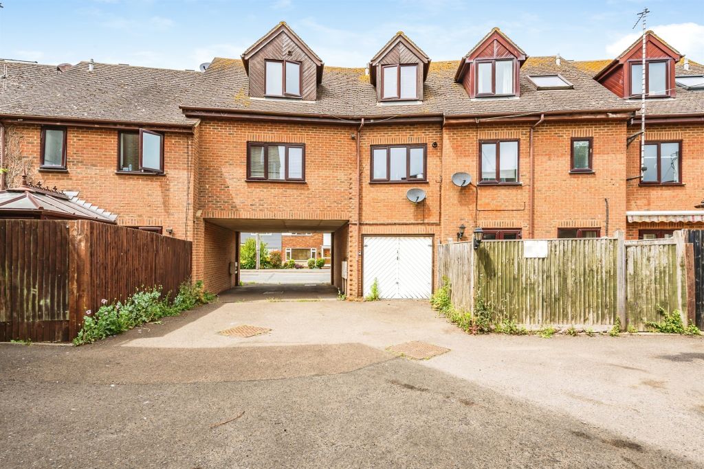 Property photo 1 of 23