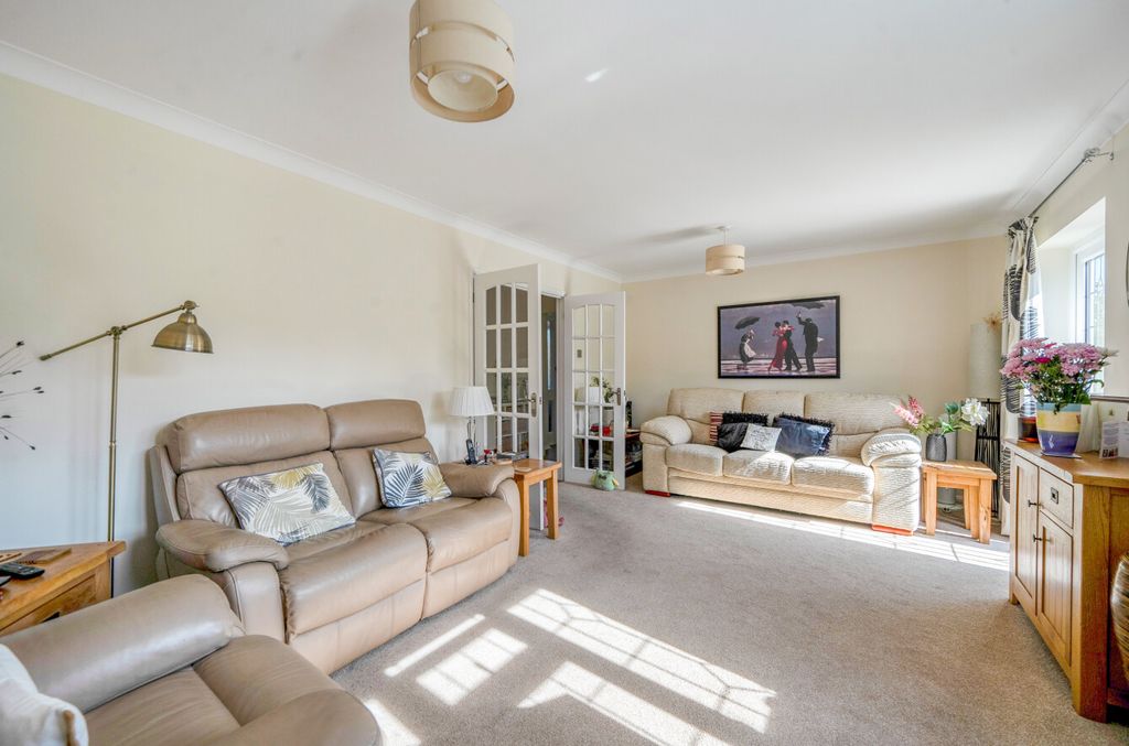 Property photo 2 of 25 1359509-12-68Dac3...