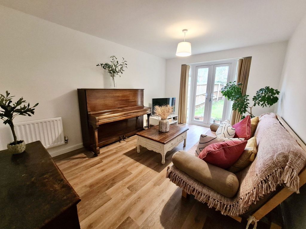 Property photo 3 of 15