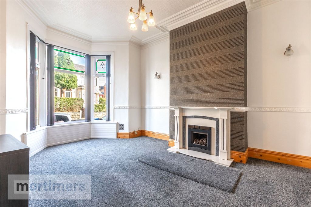 Property photo 2 of 26 Living Room