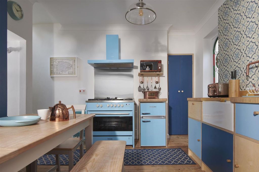 Property photo 3 of 16 Cromer 202210830.Jpg