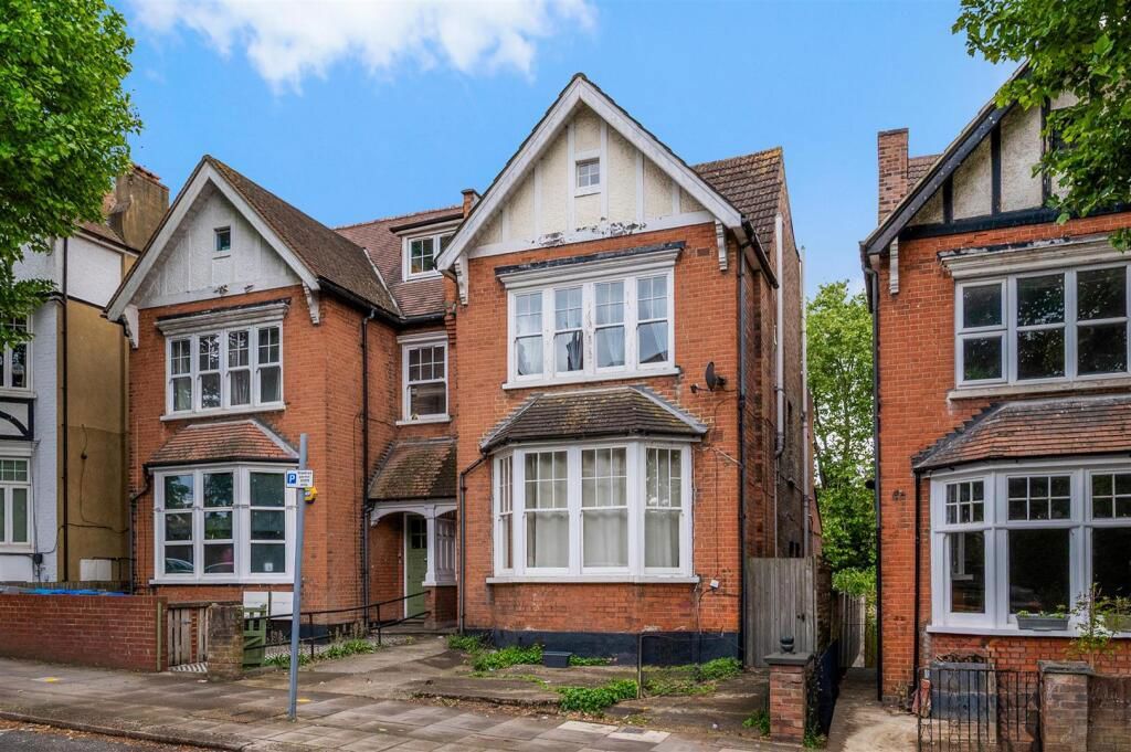 Property photo 1 of 16