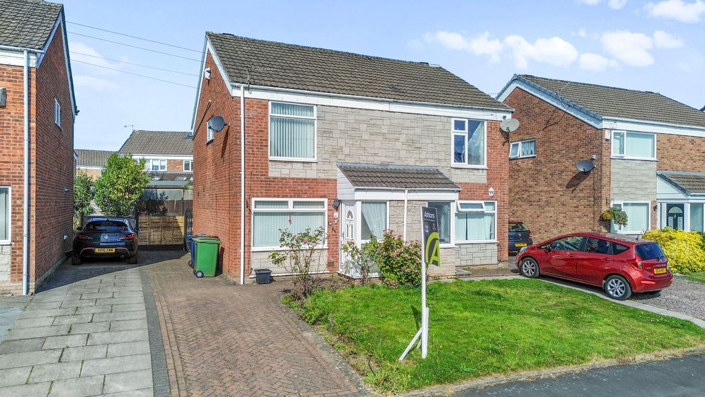 Property photo 1 of 17