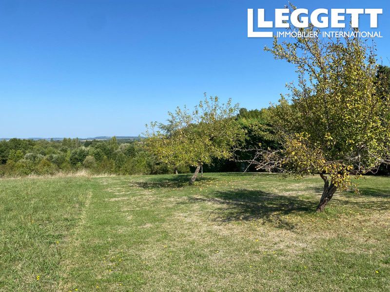 Property photo 2 of 10