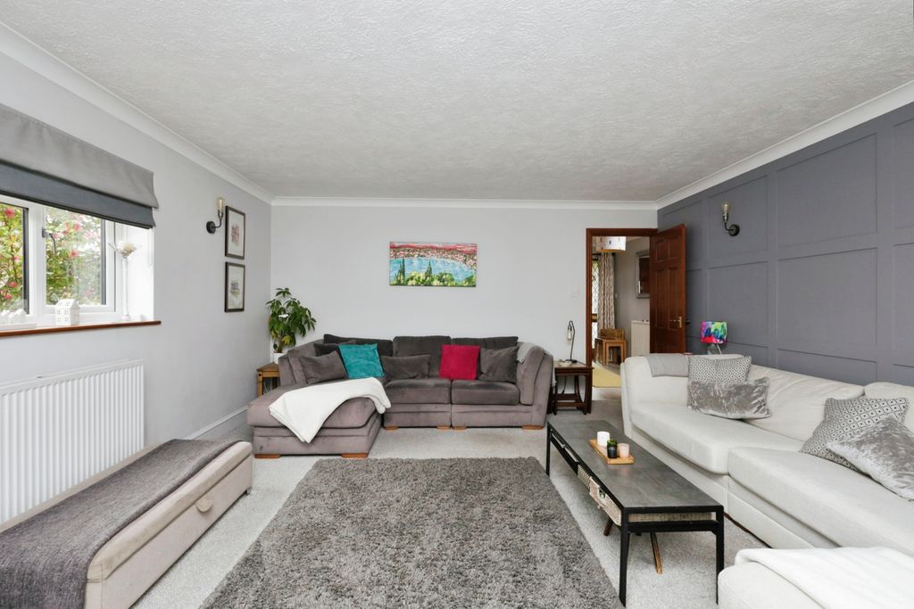 Property photo 3 of 21 Photography