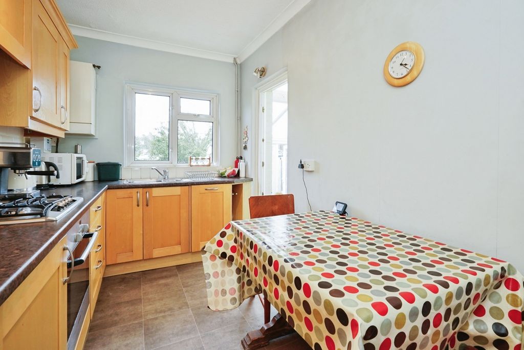 Property photo 3 of 21 Pbox-Img.Jpg