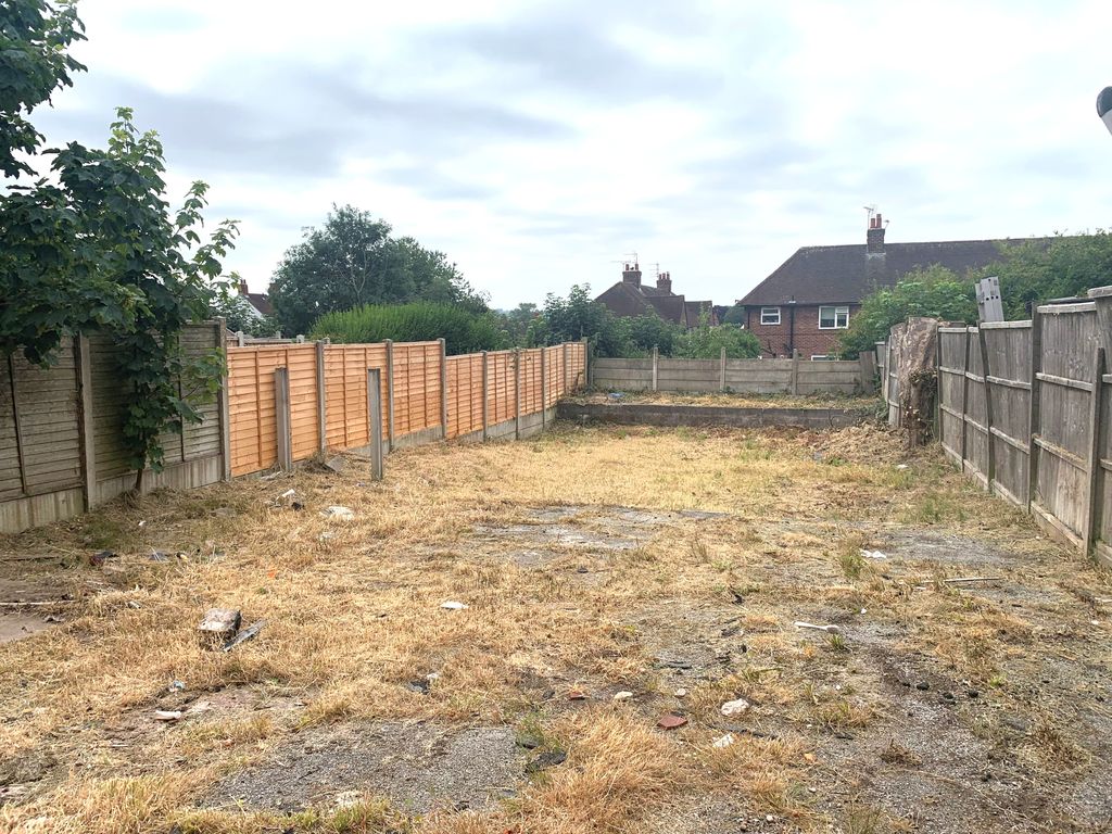 Property photo 2 of 14 B8