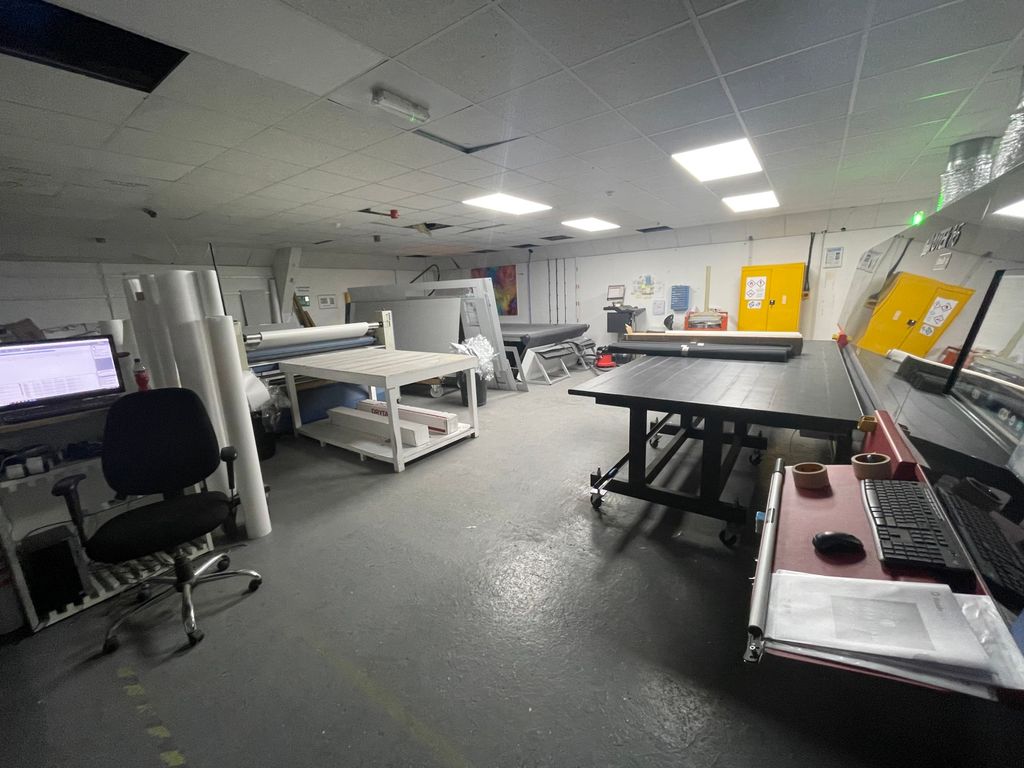 Property photo 2 of 3