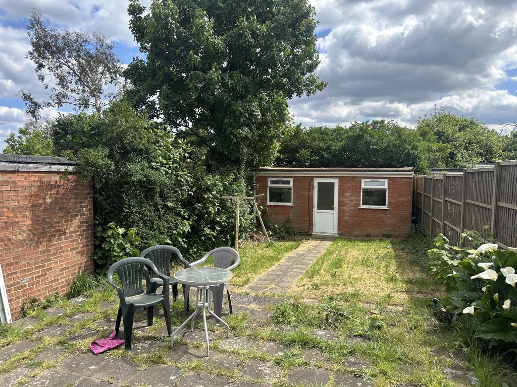 Property photo 2 of 6
