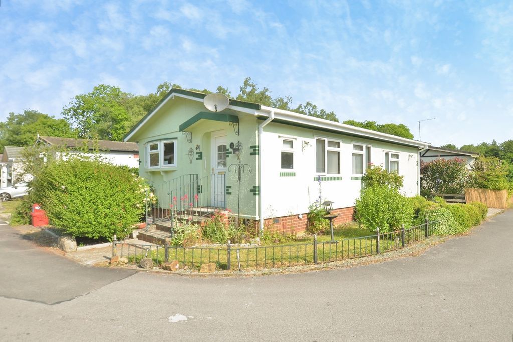 Property photo 1 of 13 Front