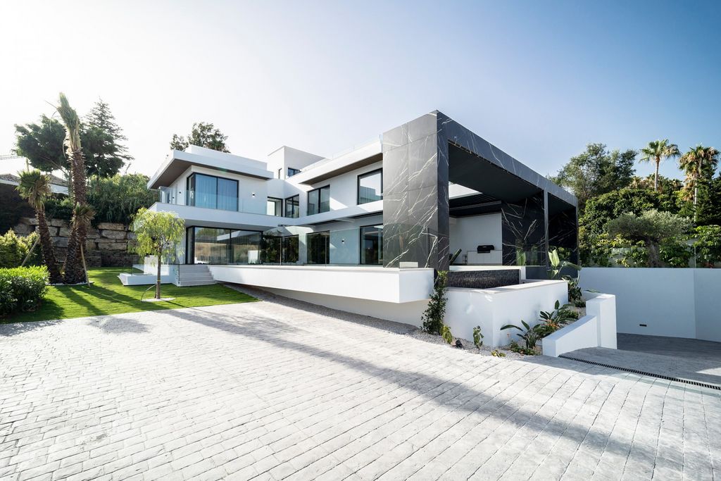 Property photo 3 of 66