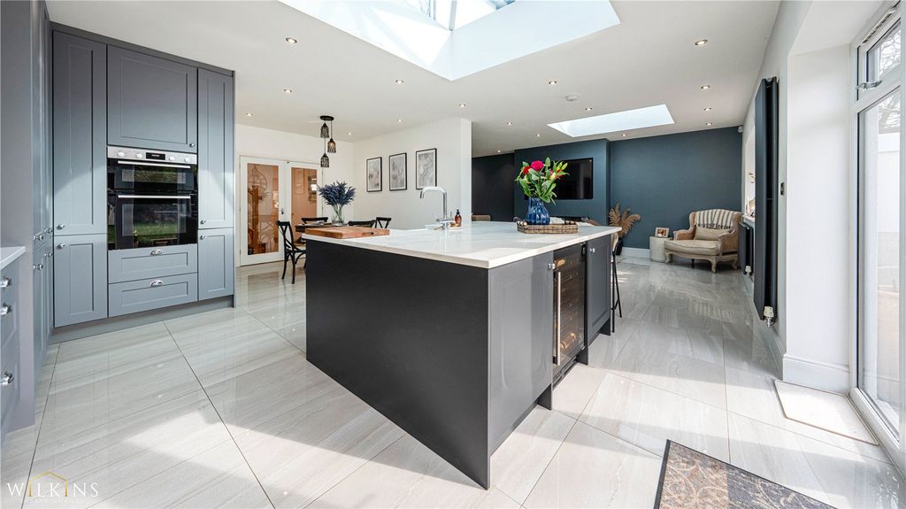 Property photo 3 of 36 Picture No. 41