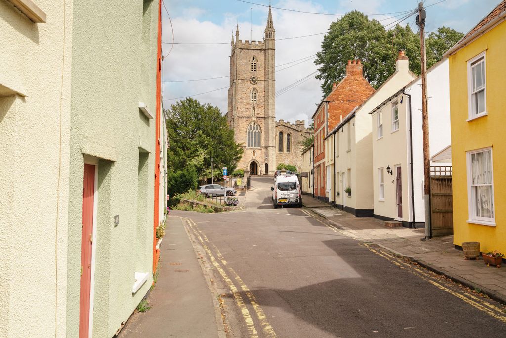 Property photo 2 of 20 Photo 2