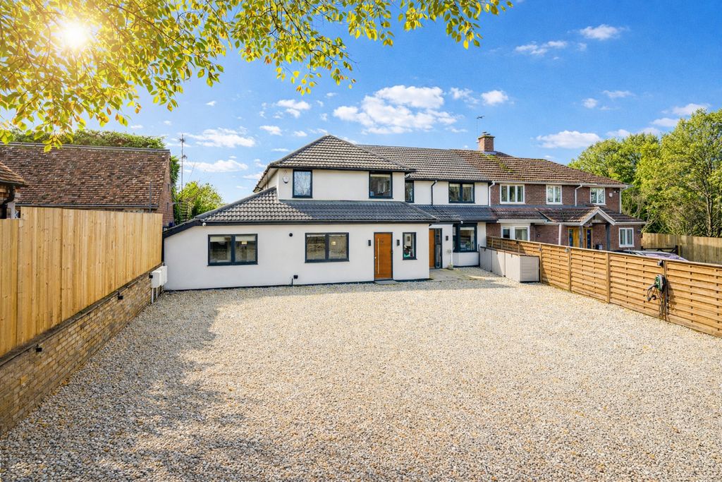 Property photo 1 of 43