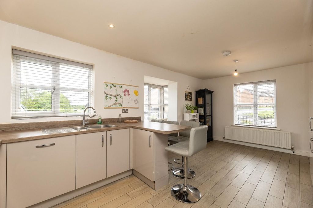 Property photo 3 of 17 3V9A4862.Jpg