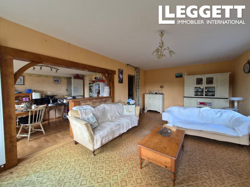 Property photo 2 of 10