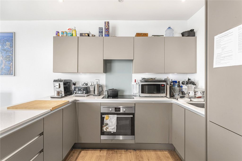 Property photo 3 of 12 Picture No. 10