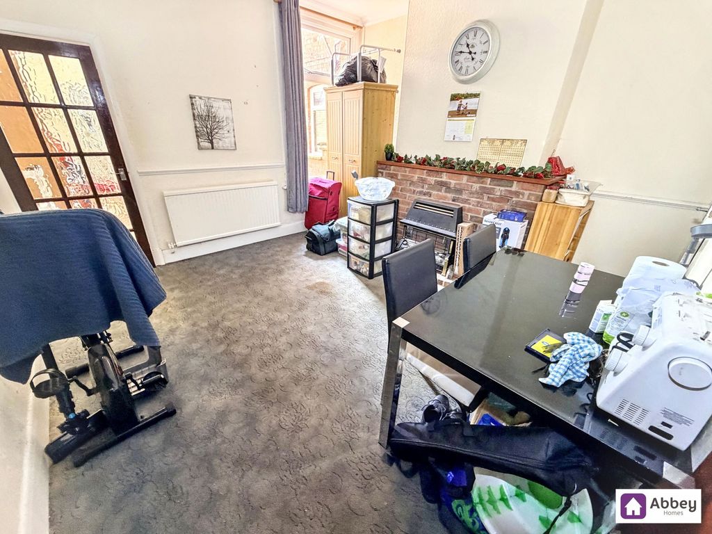Property photo 3 of 13
