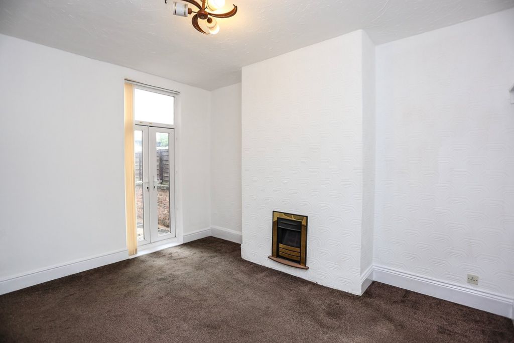 Property photo 3 of 14 Picture No. 10