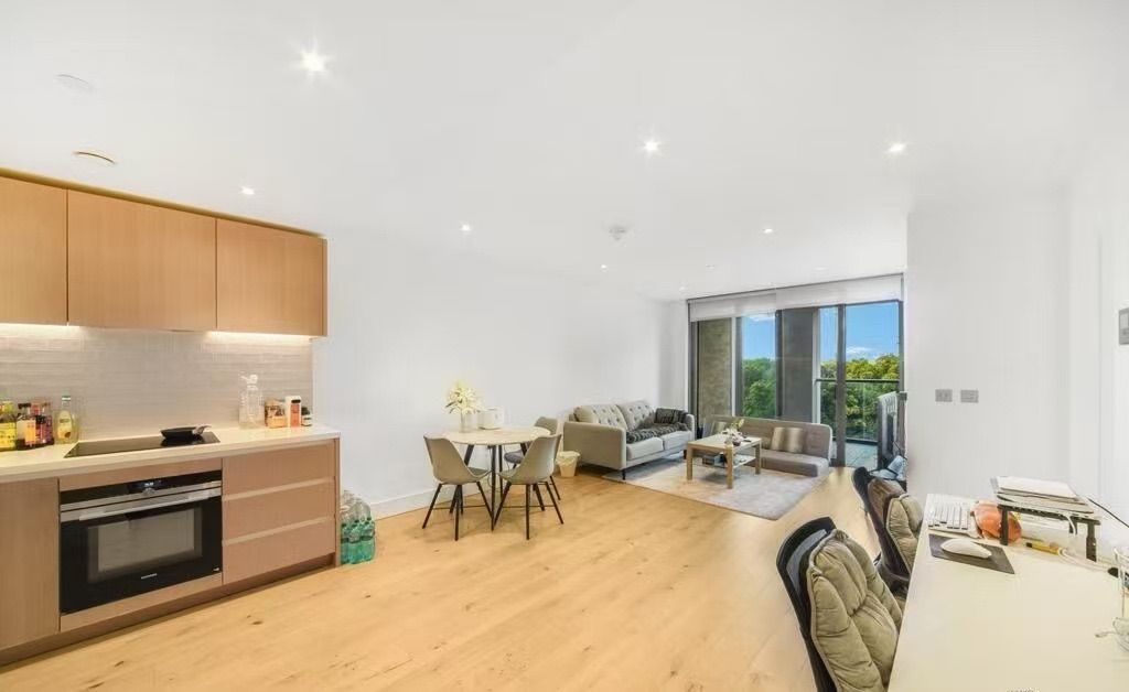 Property photo 1 of 3