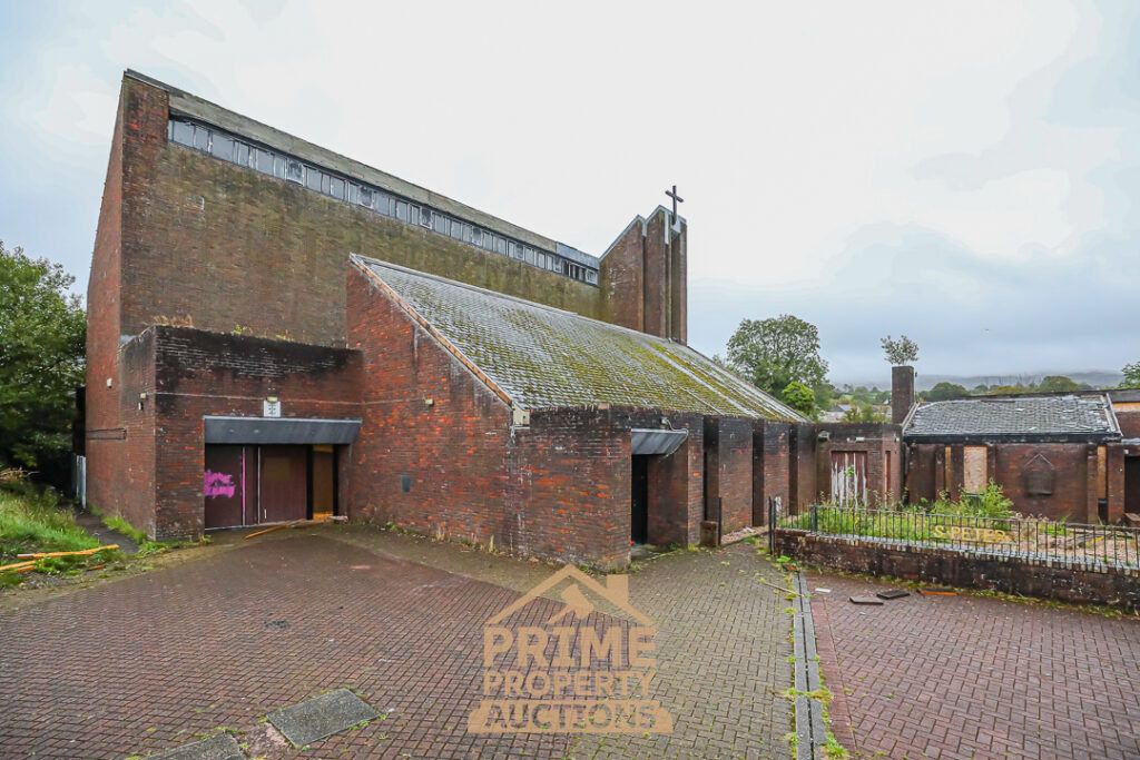 Property photo 1 of 12