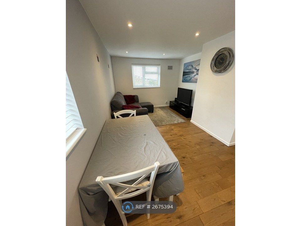 Property photo 2 of 16 Dining Table