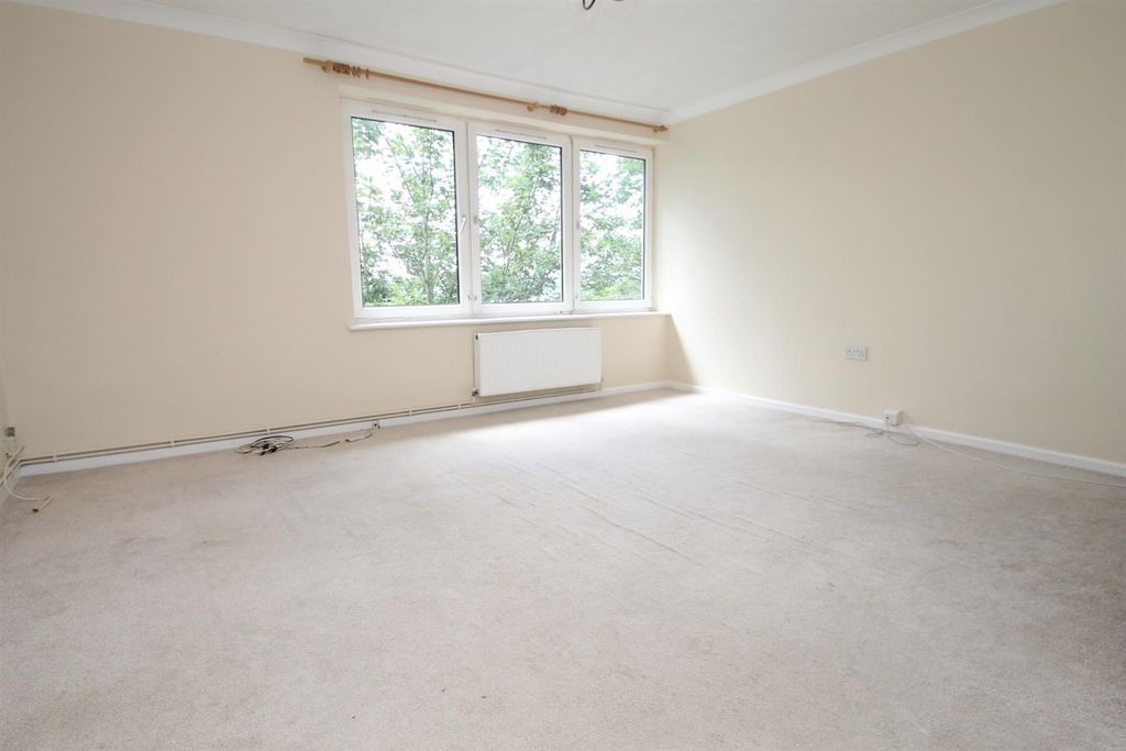 Property photo 2 of 10 Img_0151.Jpg