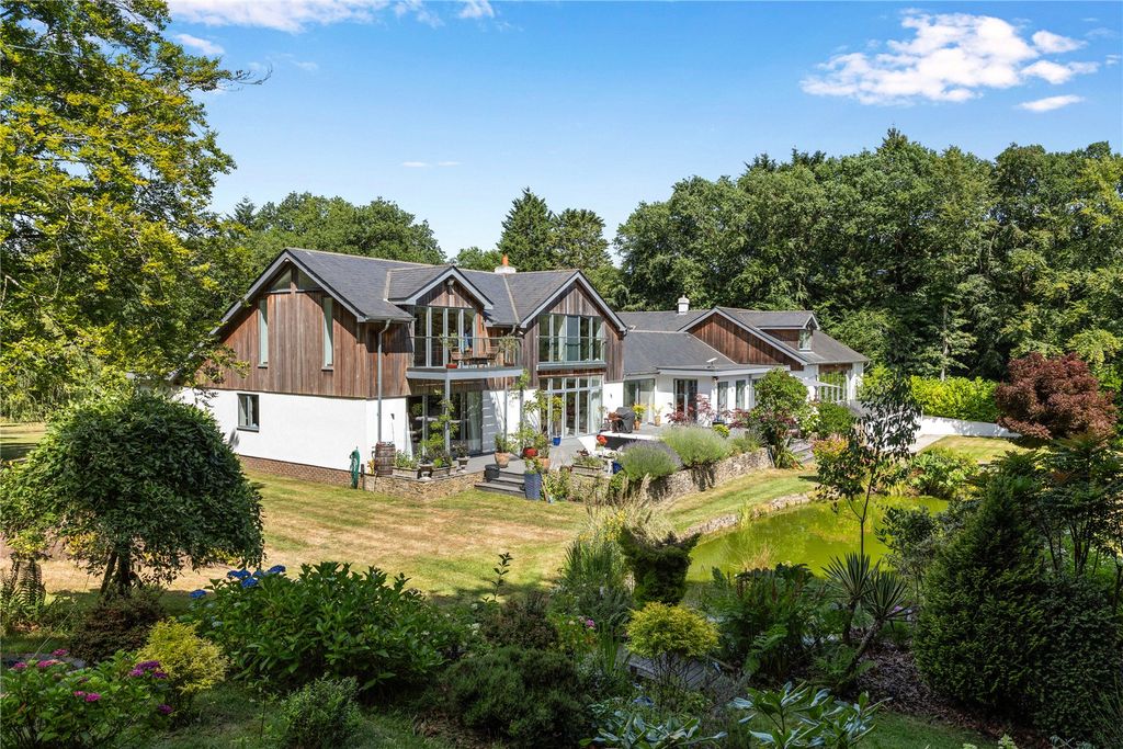 Property photo 3 of 28 Exterior