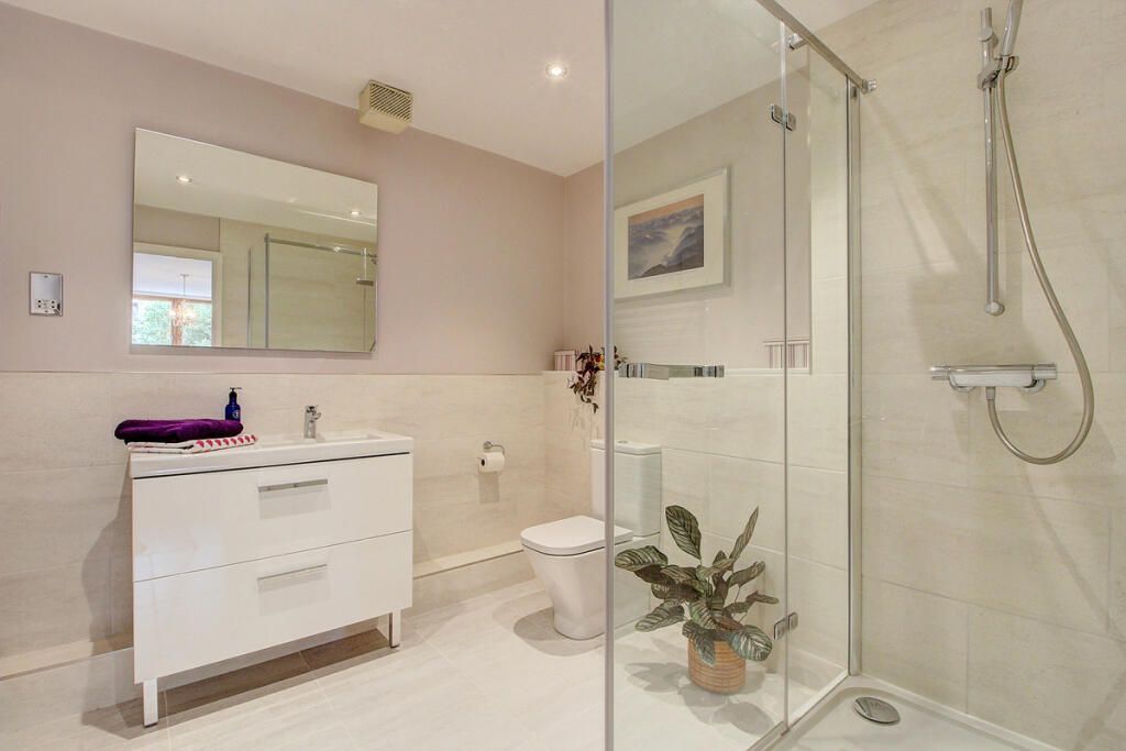 Property photo 2 of 3