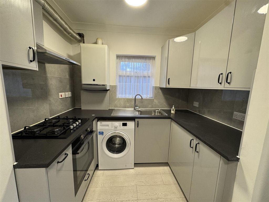 Property photo 1 of 11 Img_7949.Jpg