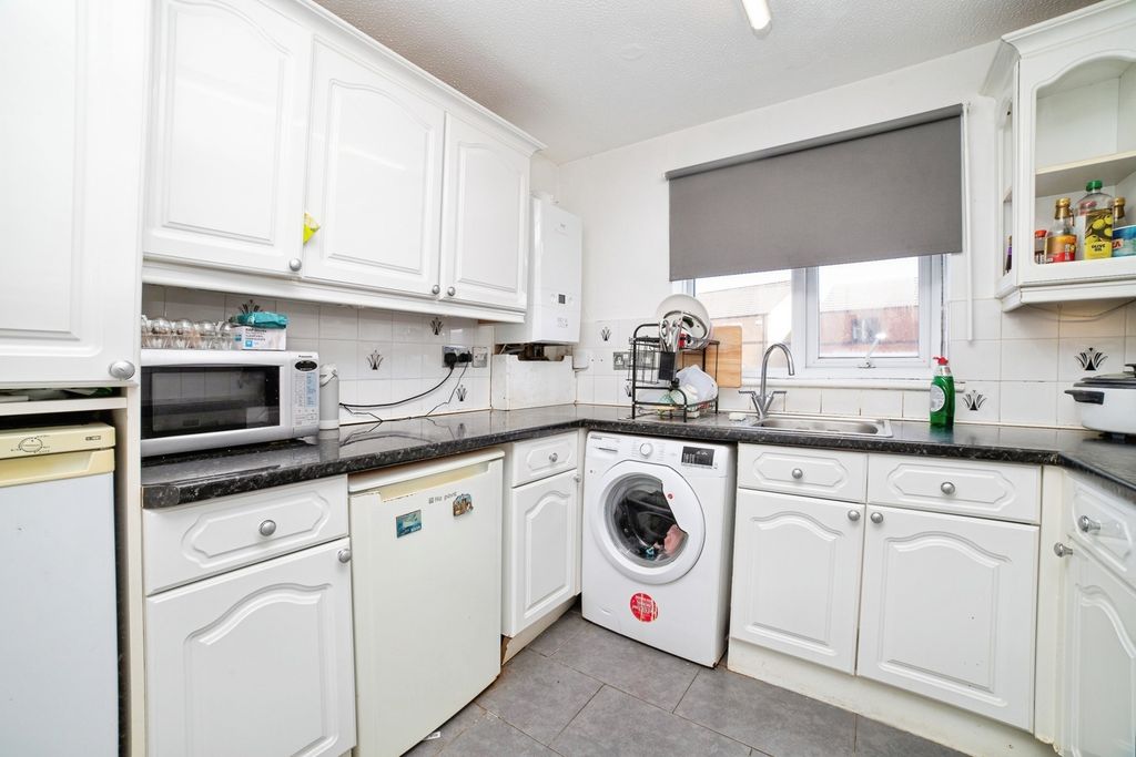 Property photo 3 of 19 Pbox-Img.Jpg