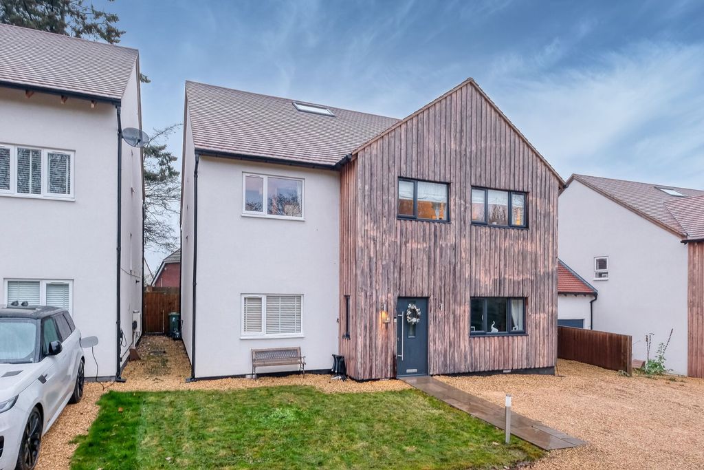 Property photo 1 of 24