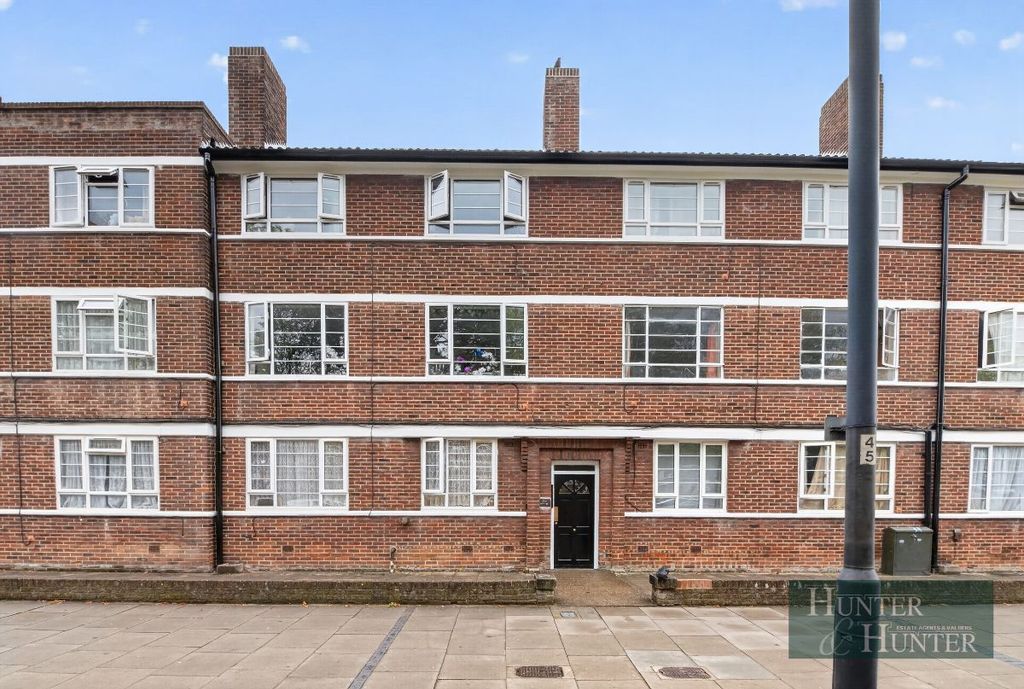 Property photo 1 of 10