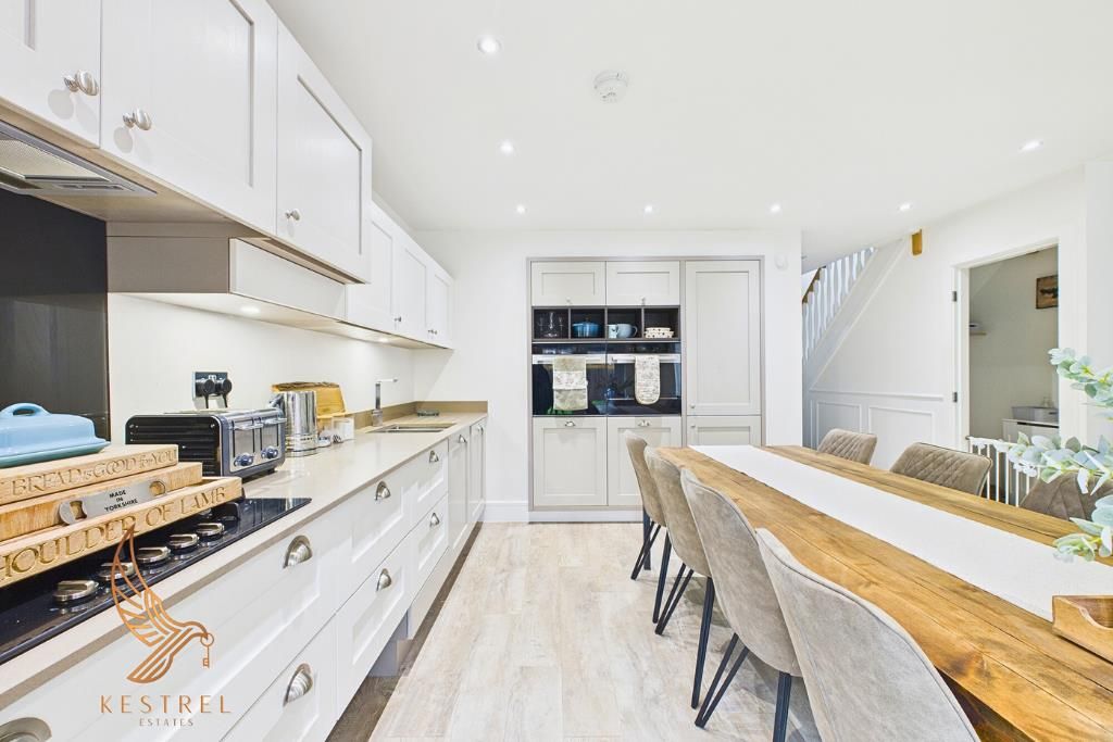 Property photo 3 of 40 9.Png