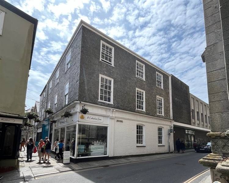 Property photo 2 of 12