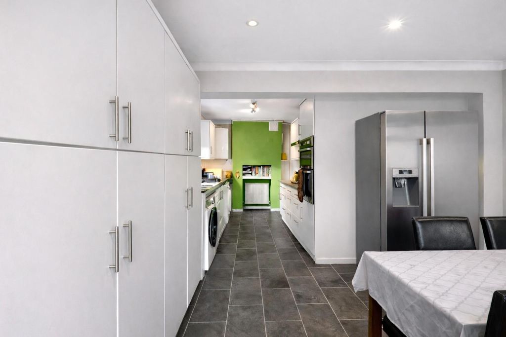 Additional image 7 of 5 bed semi-detached house for saleBeach Road, Littlehampton BN17