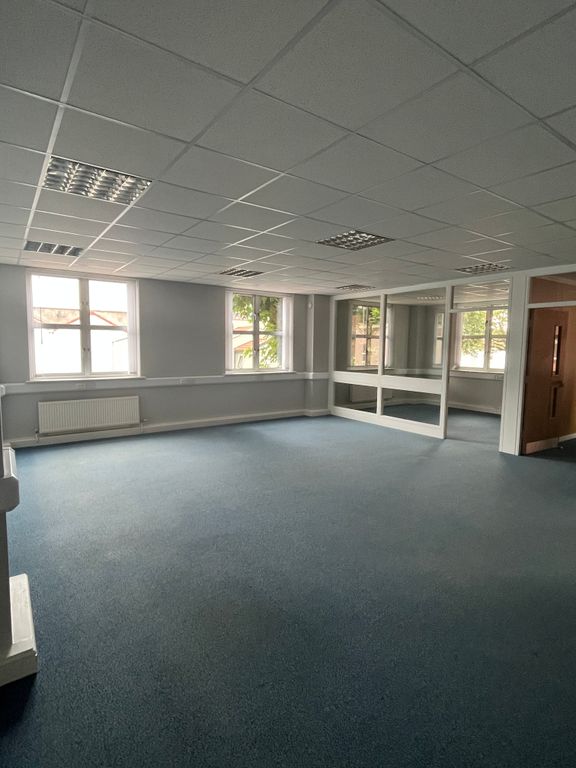 Property photo 1 of 1