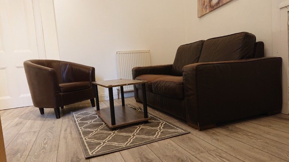 Property photo 1 of 5 Lounge